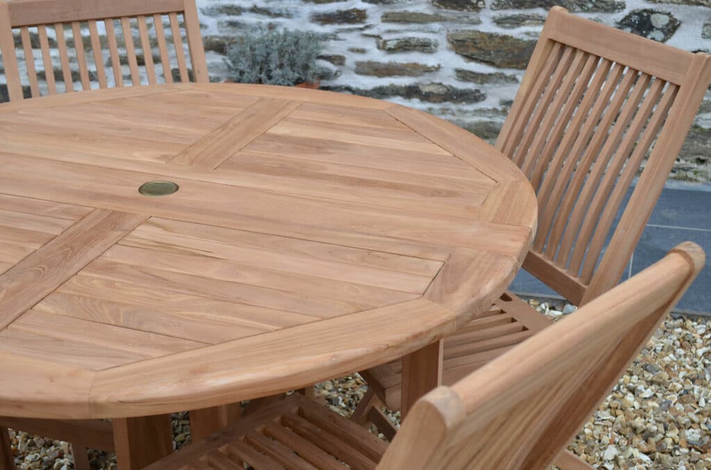 Bucklebury | 1.2m Round Folding Gateleg Teak Garden Dining Table | 4 to 6 Seater